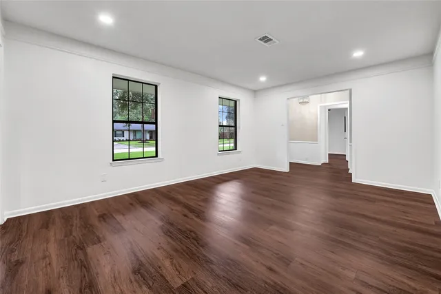 $289,990 | 302 Bayou View Drive, El Lago, TX 77586