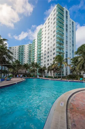 $5,000 | 3801 South Ocean Drive, Unit 7O, Hollywood, FL 33019