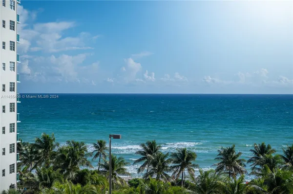 $5,000 | 3801 South Ocean Drive, Unit 7O, Hollywood, FL 33019