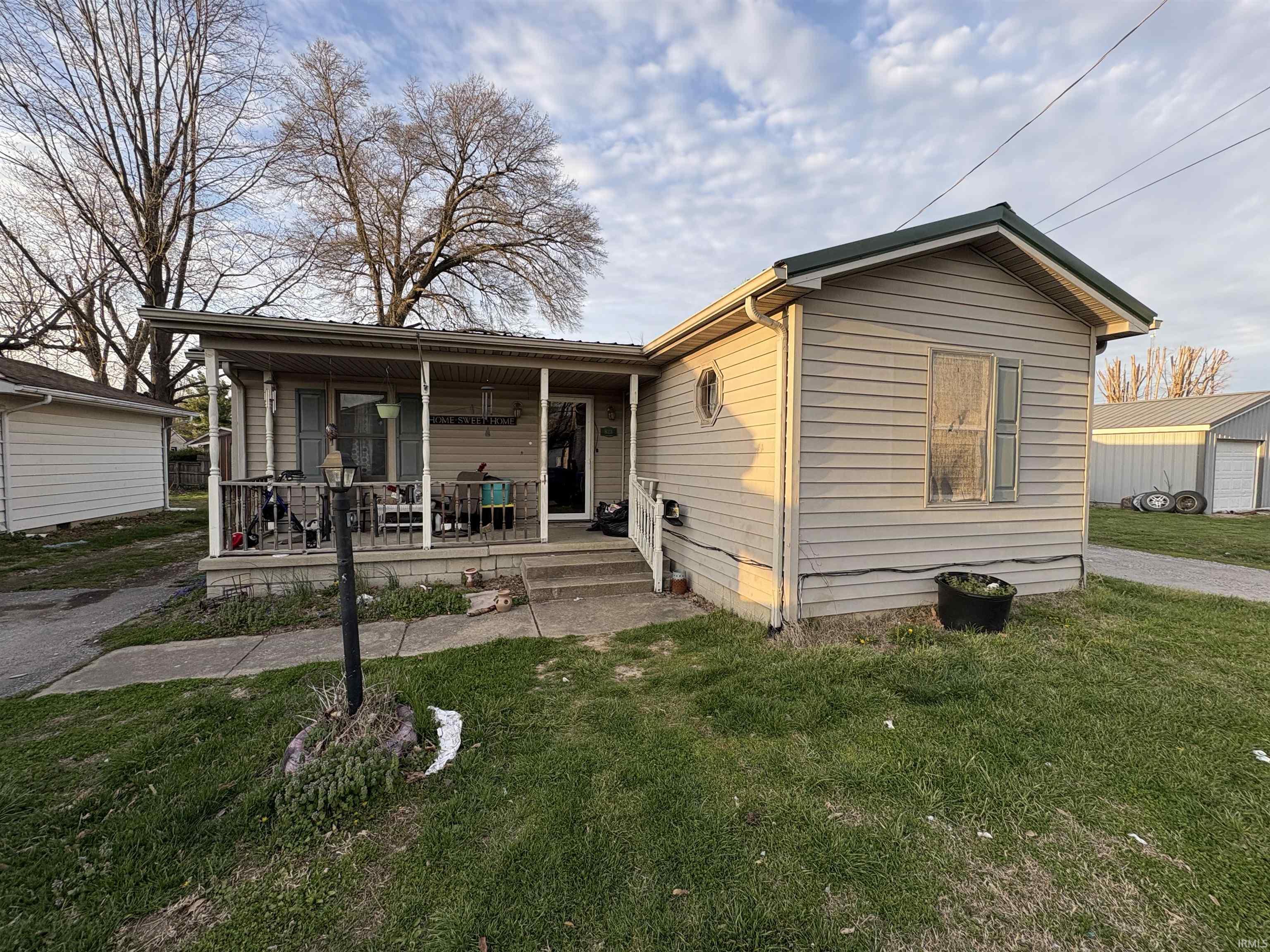 823 Wood Street Princeton, IN 47670 - Photo 1 of 3