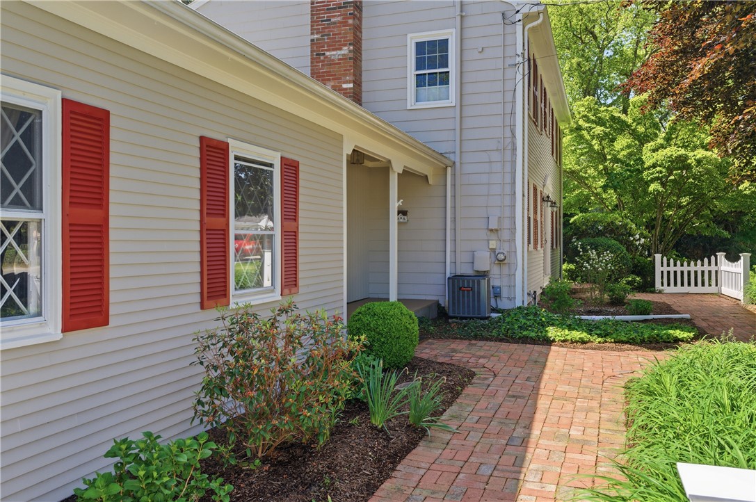 2699 Diamond Hill Road Cumberland, RI 02864 - Photo 2 of 45