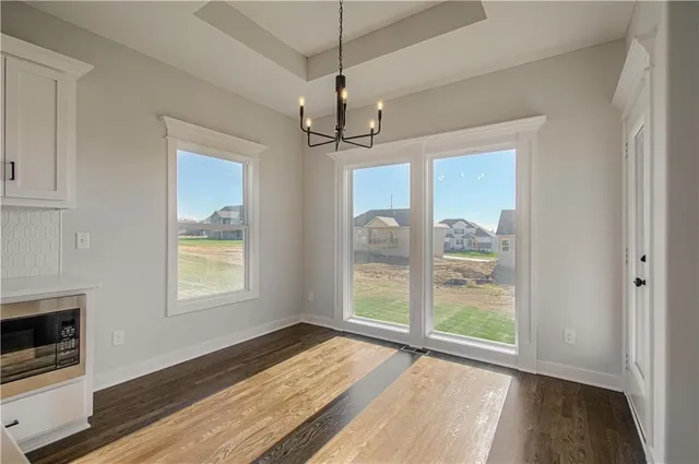 $589,900 | 1015 Poplar Lane, Liberty, MO 64068