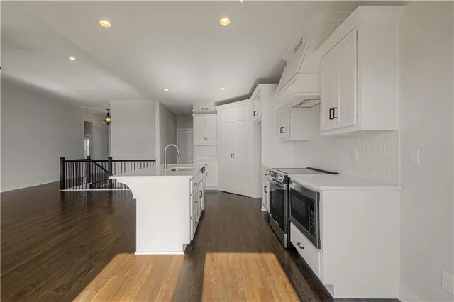 $589,900 | 1015 Poplar Lane, Liberty, MO 64068