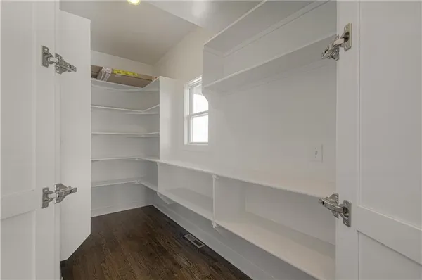 $579,900 | 1015 Poplar Lane, Liberty, MO 64068