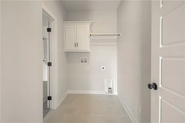 $589,900 | 1015 Poplar Lane, Liberty, MO 64068