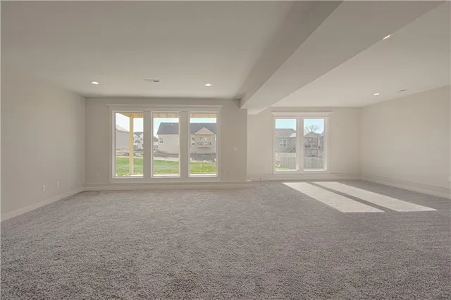 $589,900 | 1015 Poplar Lane, Liberty, MO 64068