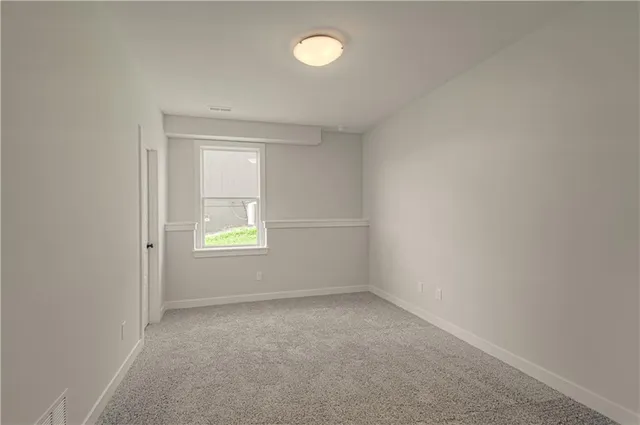 $589,900 | 1015 Poplar Lane, Liberty, MO 64068