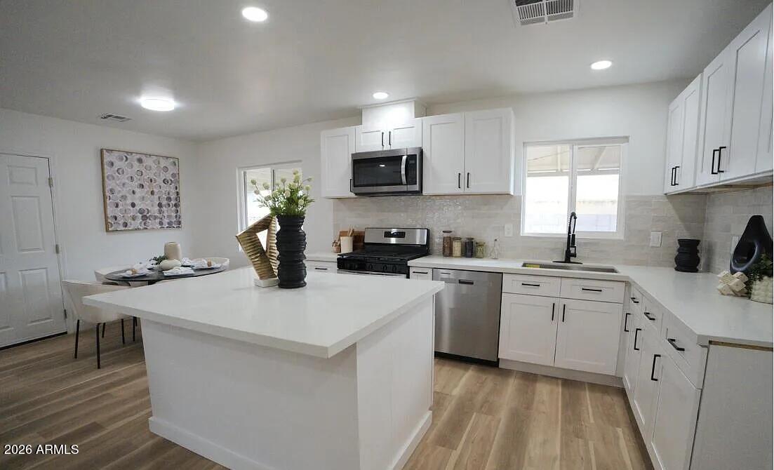 4437 East Almeria Road Phoenix, AZ 85008 - Photo 4 of 28