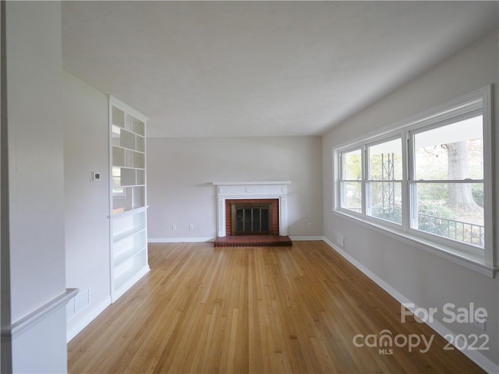 1011 8th Avenue Southwest Conover, NC 28613 - Photo 3 of 20 Gallery Image 3