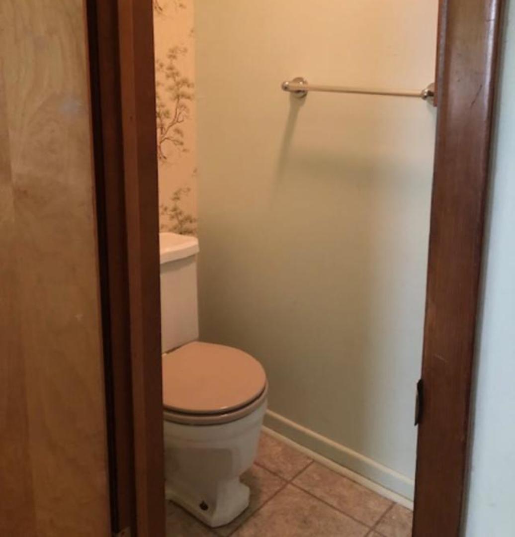 8155 Rutherford Avenue Burbank, IL 60459 - Photo 9 of 15 Gallery Image 9