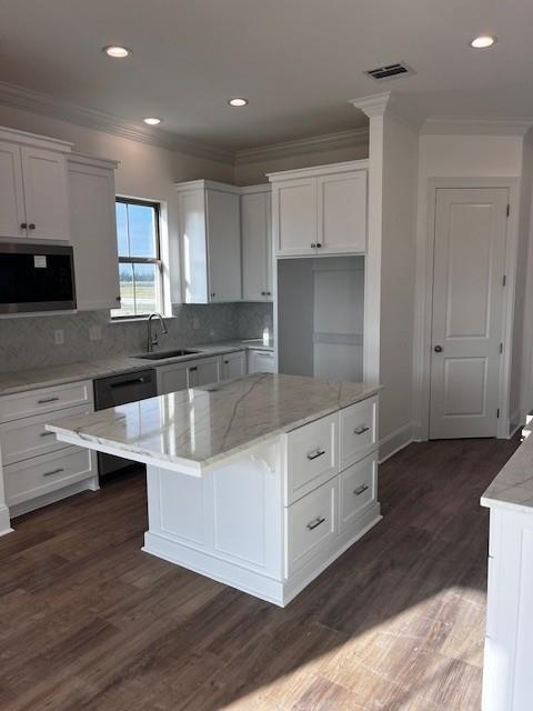 225 Cove Pointe Drive Luling, LA 70070 - Photo 3 of 11