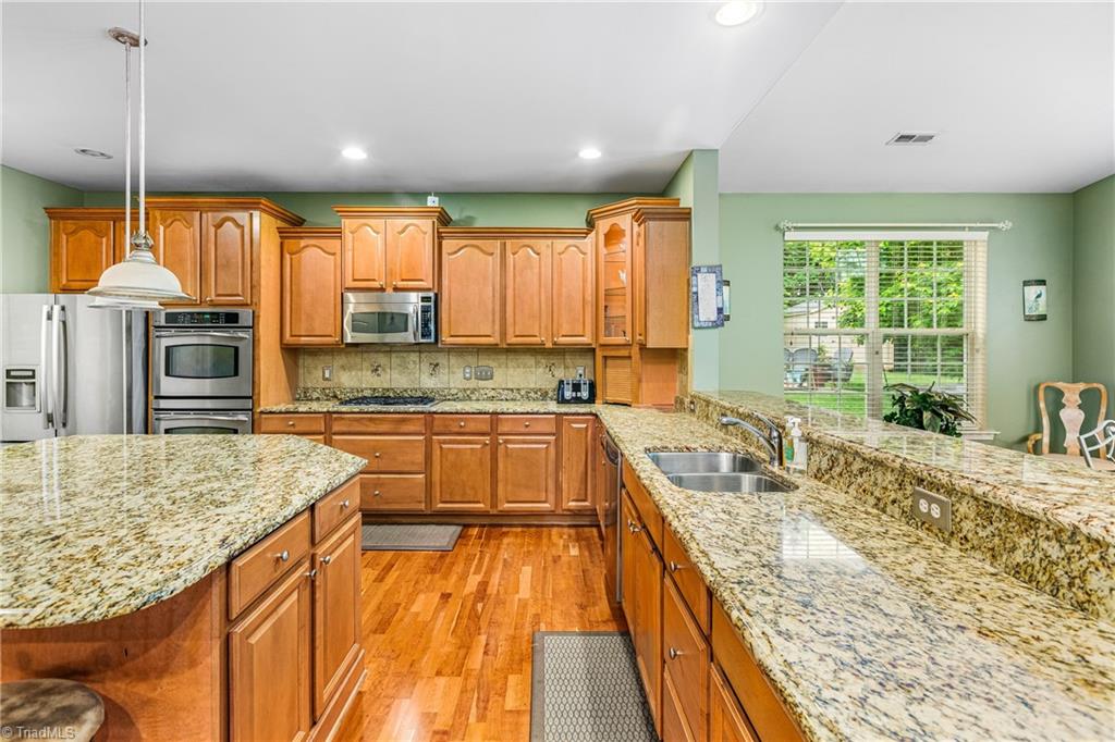 3056 Sycamore Point Trail High Point, NC 27265 - Photo 12 of 46