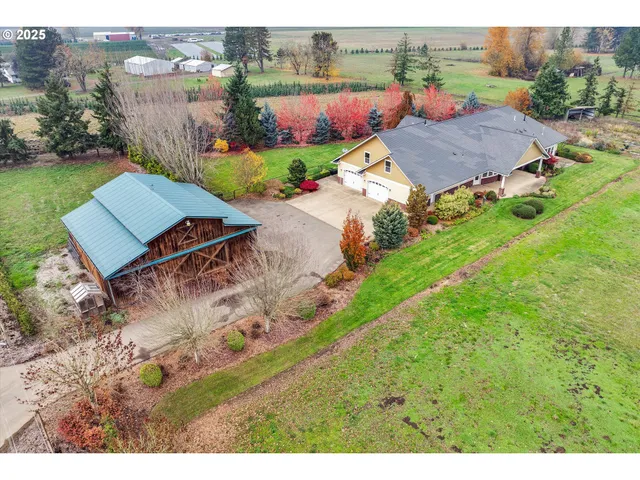 $1,250,000 | 10667 Hovenden Lane Northeast, Woodburn, OR 97071