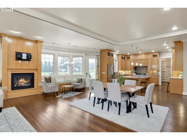 $1,250,000 | 10667 Hovenden Lane Northeast, Woodburn, OR 97071