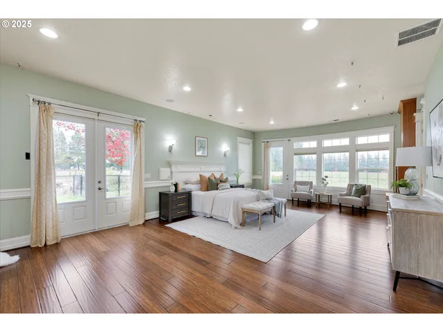 $1,250,000 | 10667 Hovenden Lane Northeast, Woodburn, OR 97071