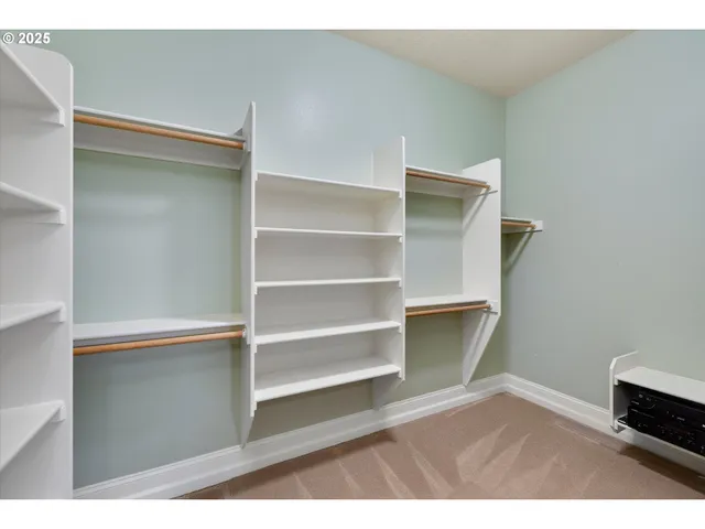 $1,250,000 | 10667 Hovenden Lane Northeast, Woodburn, OR 97071