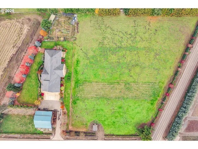 $1,250,000 | 10667 Hovenden Lane Northeast, Woodburn, OR 97071