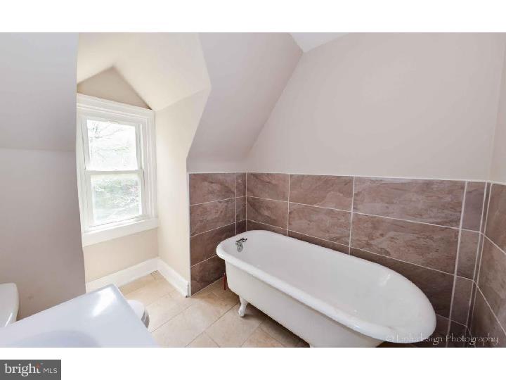 1801 Wynnewood Road Philadelphia, PA 19151 - Photo 11 of 14 Bathroom