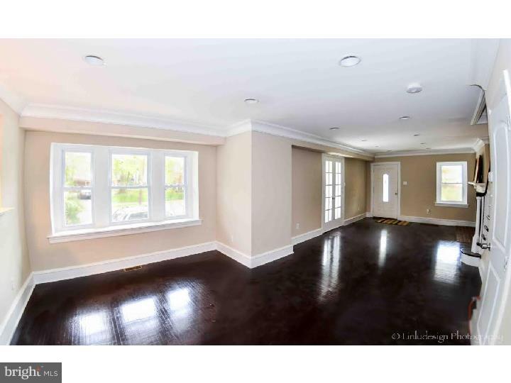 1801 Wynnewood Road Philadelphia, PA 19151 - Photo 6 of 14 Foyer