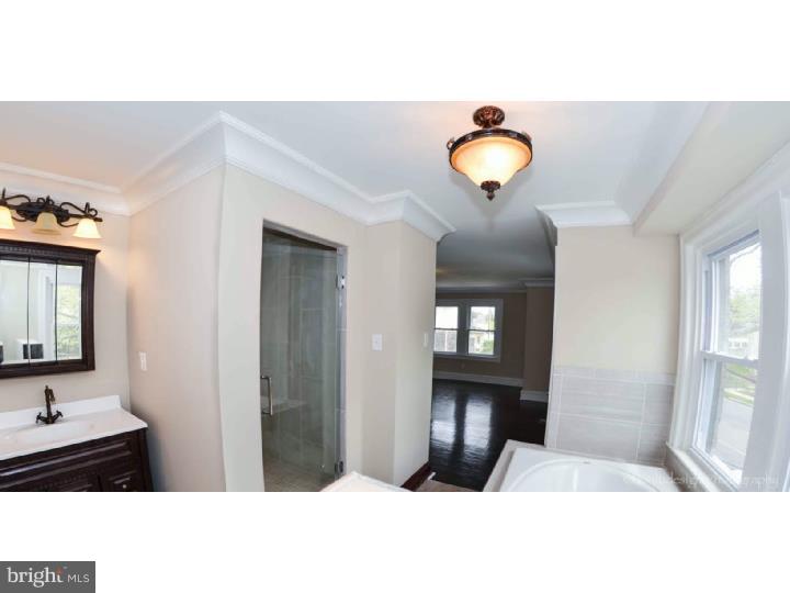 1801 Wynnewood Road Philadelphia, PA 19151 - Photo 8 of 14 Bathroom