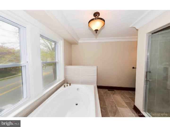 1801 Wynnewood Road Philadelphia, PA 19151 - Photo 9 of 14 Bathroom