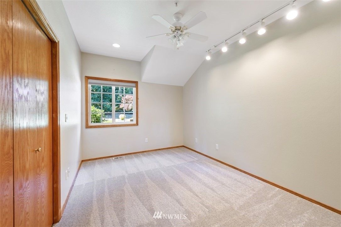 8310 Rim Drive Everett, WA 98208 - Photo 12 of 27 Gallery Image 12