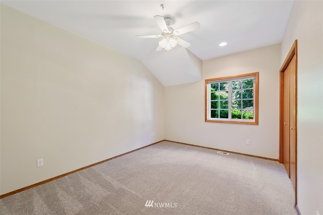 8310 Rim Drive Everett, WA 98208 - Photo 13 of 27 Gallery Image 13