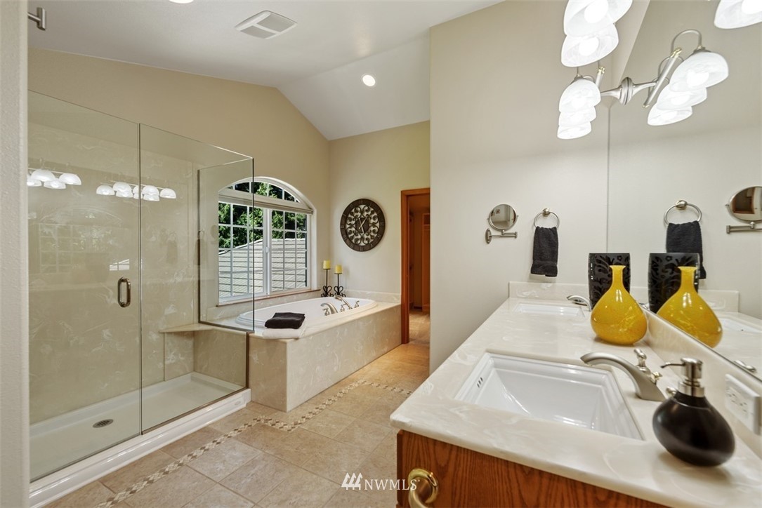8310 Rim Drive Everett, WA 98208 - Photo 15 of 27 Gallery Image 15
