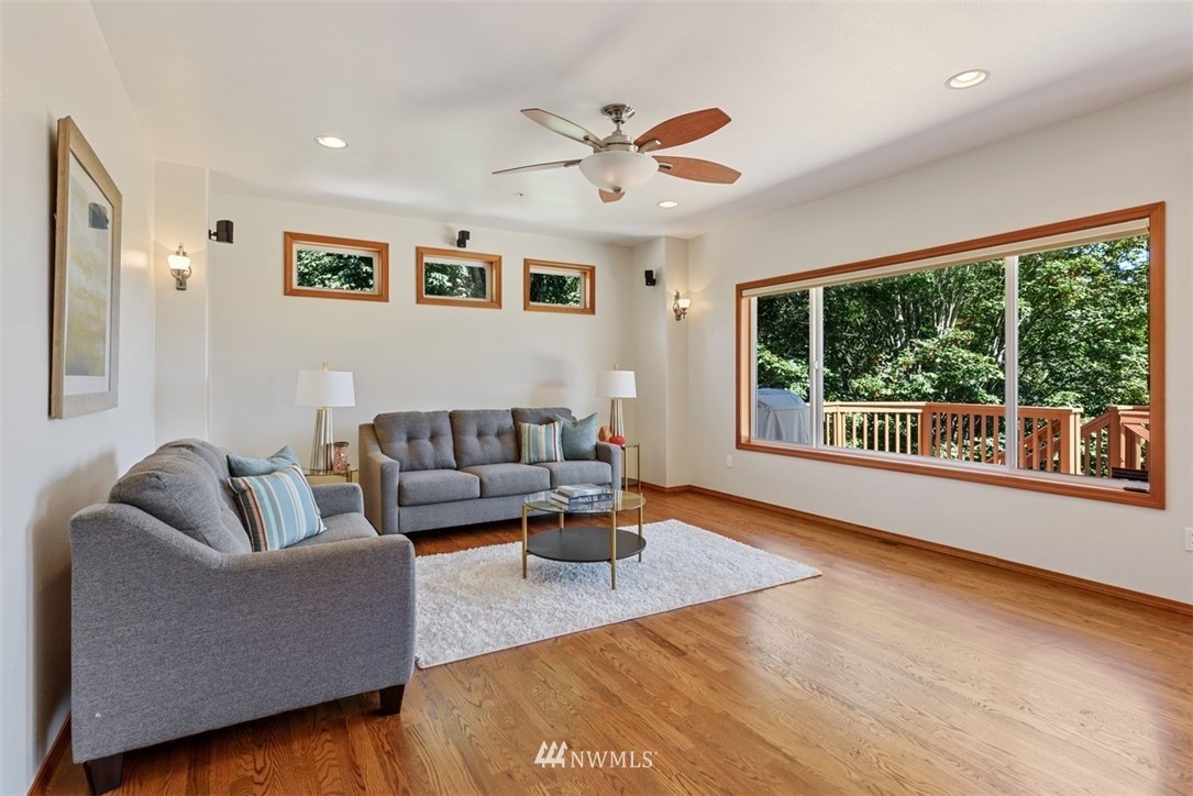 8310 Rim Drive Everett, WA 98208 - Photo 8 of 27 Gallery Image 8