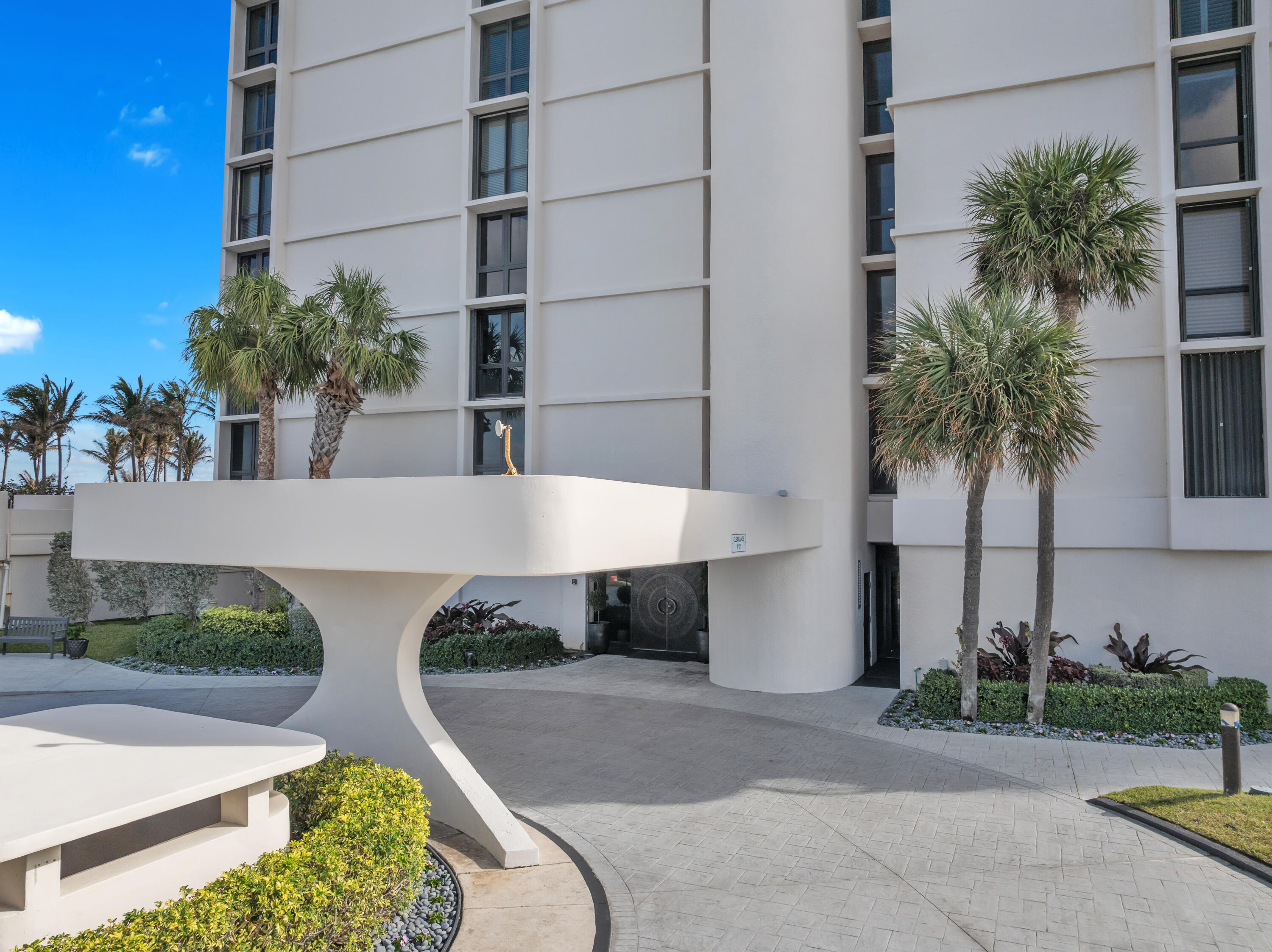 5380 North Ocean Drive, Unit 4A Singer Island, FL 33404 - Photo 5 of 75 5380 N Ocean Drive Entry