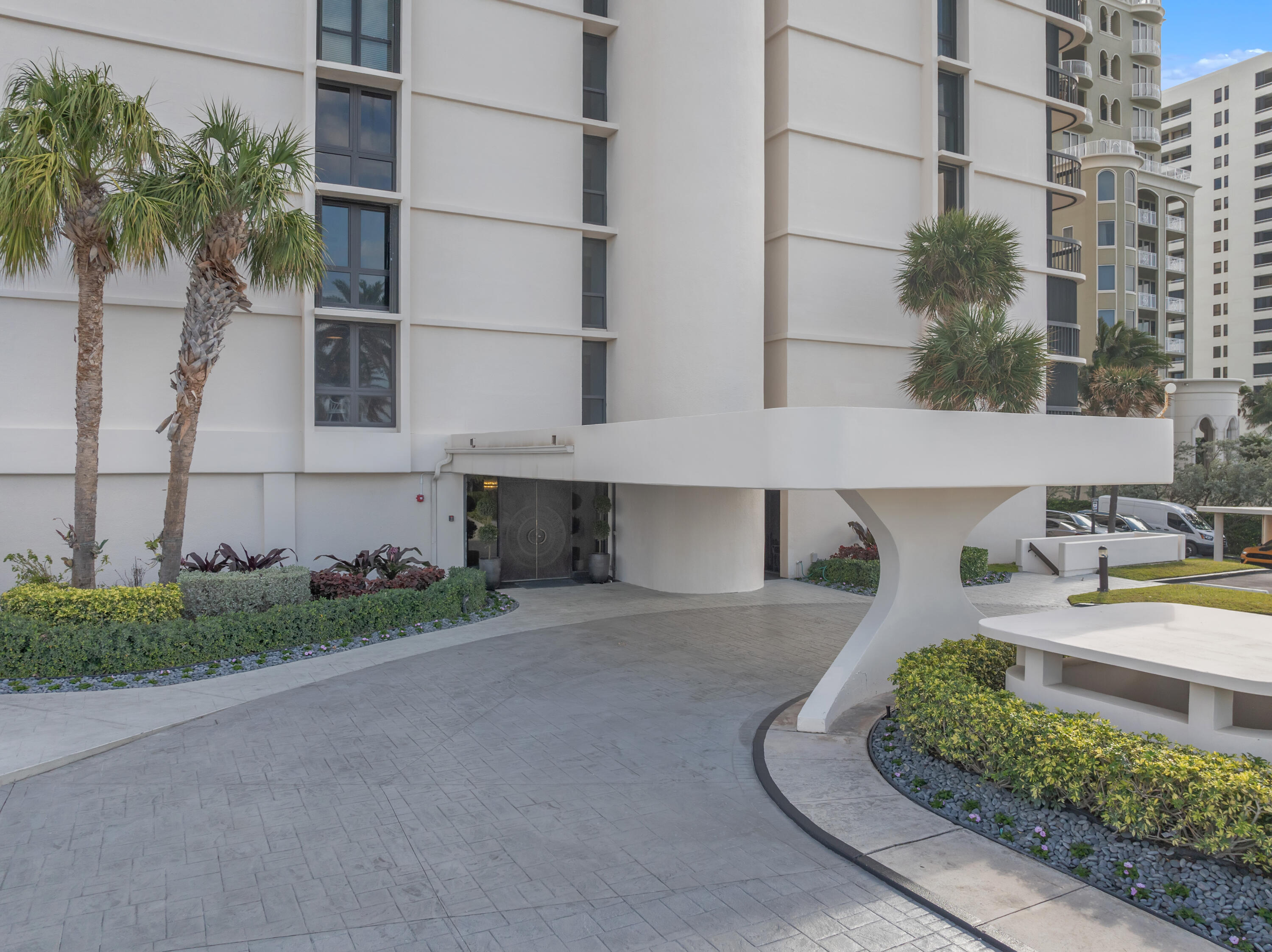 5380 North Ocean Drive, Unit 4A Singer Island, FL 33404 - Photo 6 of 75 5380 Ocean Entry left