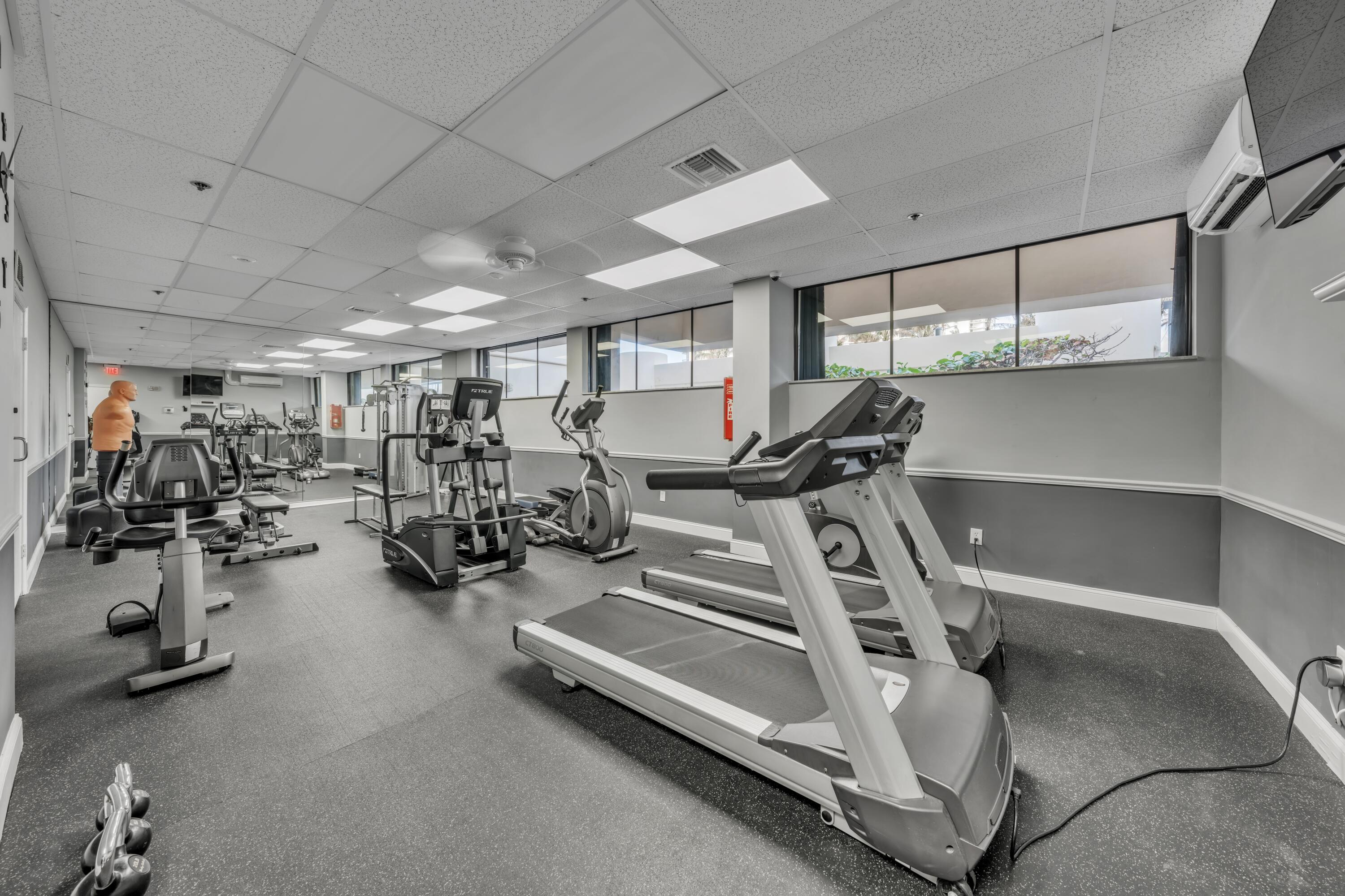 5380 North Ocean Drive, Unit 4A Singer Island, FL 33404 - Photo 61 of 75 another gym view