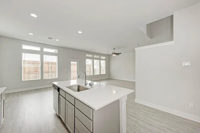 $2,600 | 2200 Luna Azul View, Unit 81, Round Rock, TX 78664