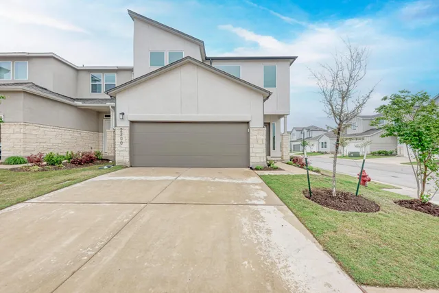 $2,600 | 2200 Luna Azul View, Unit 81, Round Rock, TX 78664