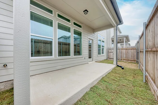 $2,600 | 2200 Luna Azul View, Unit 81, Round Rock, TX 78664