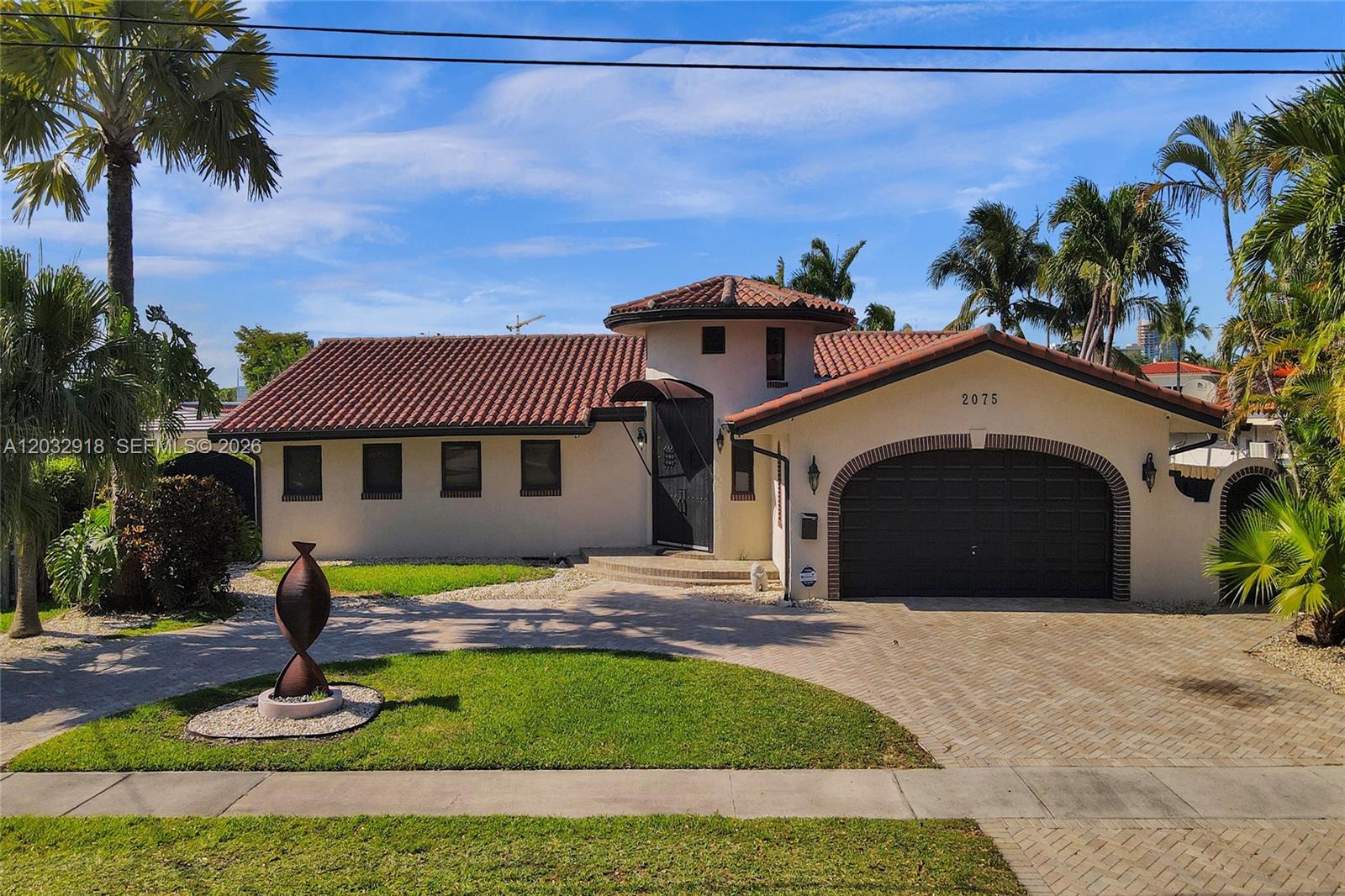 2075 Ixora Road North Miami, FL 33181 - Photo 11 of 32