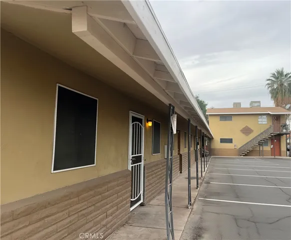 $799,900 | 175 South 5th Street, Blythe, CA 92225