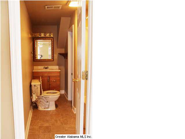 2833 Clyburne Street Bessemer, AL 35023 - Photo 18 of 20