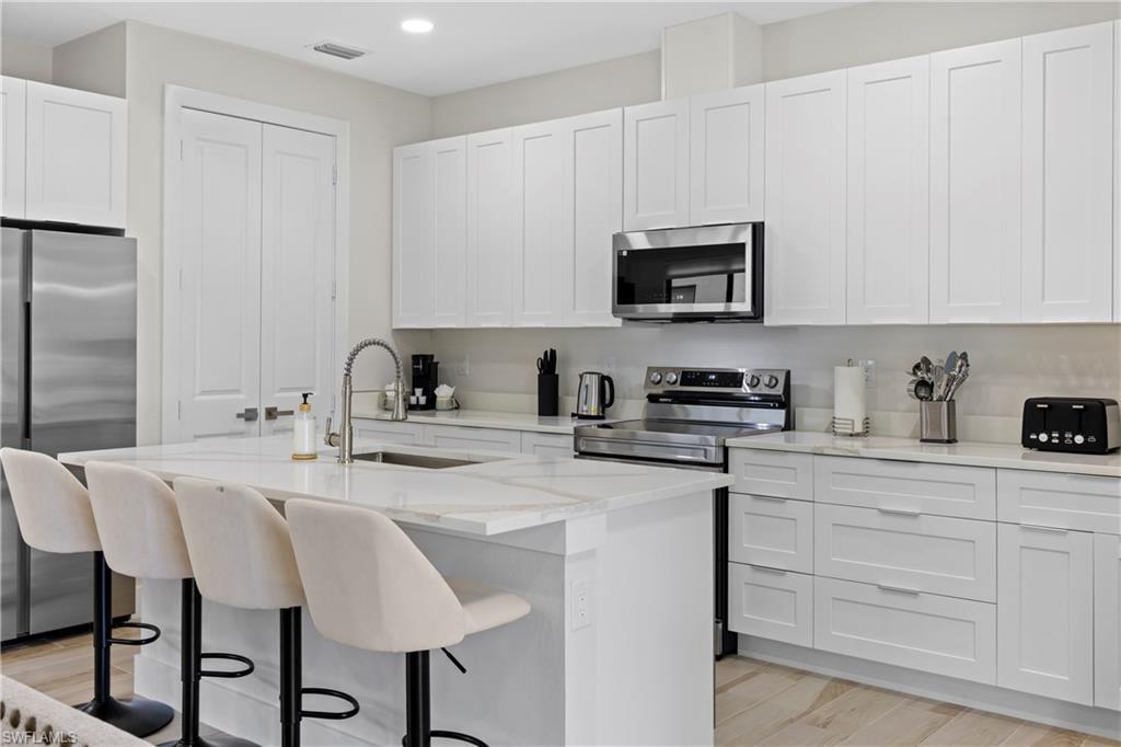 2533 Storter Avenue Naples, FL 34112 - Photo 19 of 48
