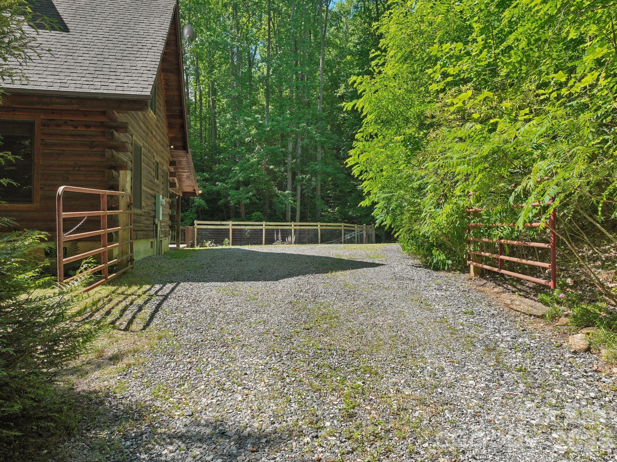 89 Apgar Road Candler, NC 28715 - Photo 35 of 37