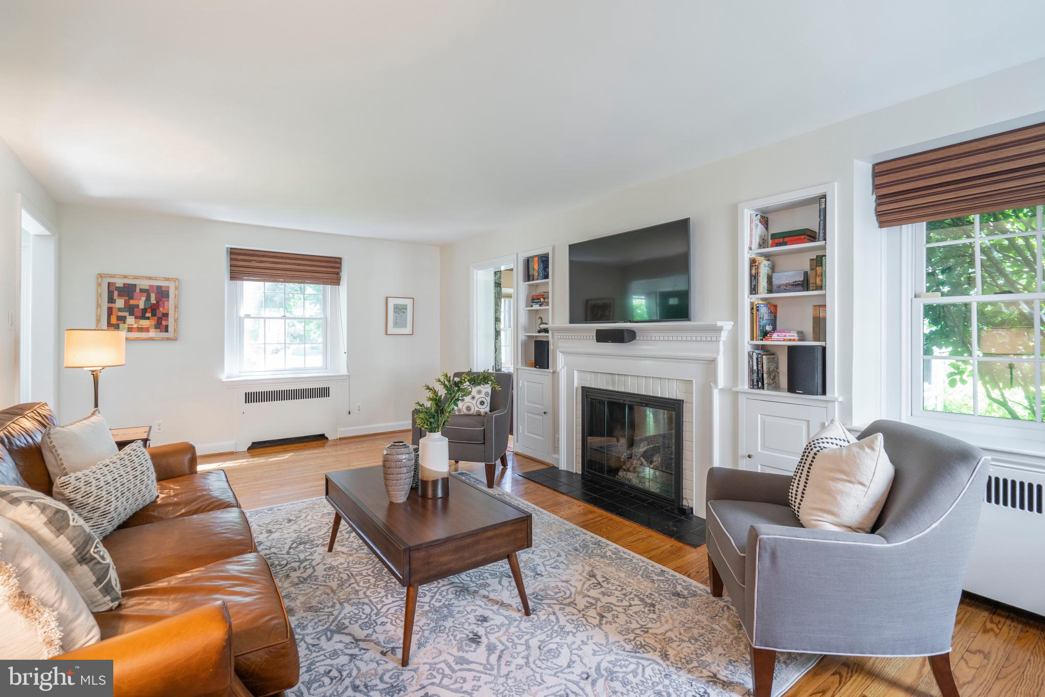 700 Cambridge Road Bala Cynwyd, PA 19004 - Photo 4 of 47 Living Room
