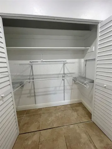 $390,000 | 8607 Southwest 68th Court, Unit 26, Pinecrest, FL 33156