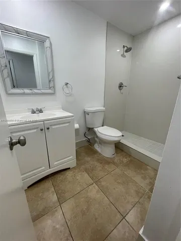 $390,000 | 8607 Southwest 68th Court, Unit 26, Pinecrest, FL 33156