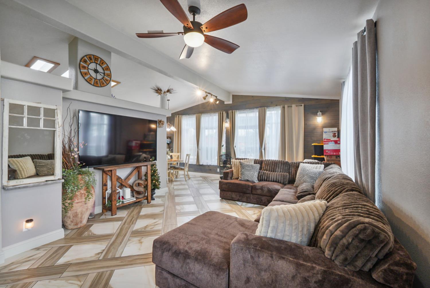 3261 East Calimyrna Road Acampo, CA 95220 - Photo 26 of 46 Here shows living room for manufactured home