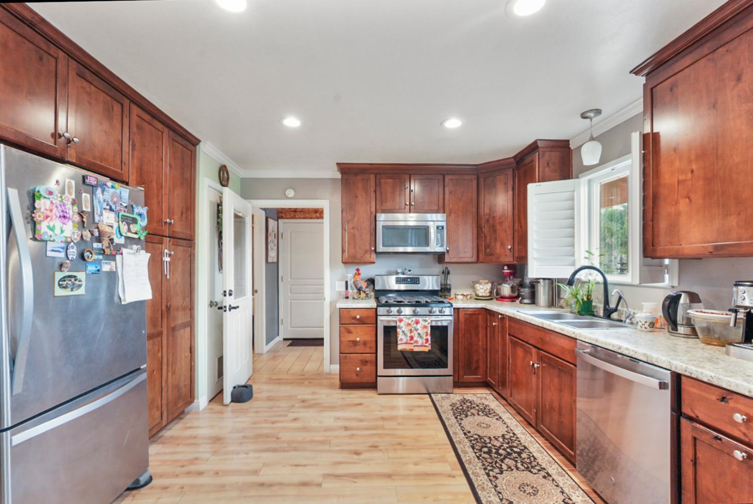 3261 East Calimyrna Road Acampo, CA 95220 - Photo 5 of 46