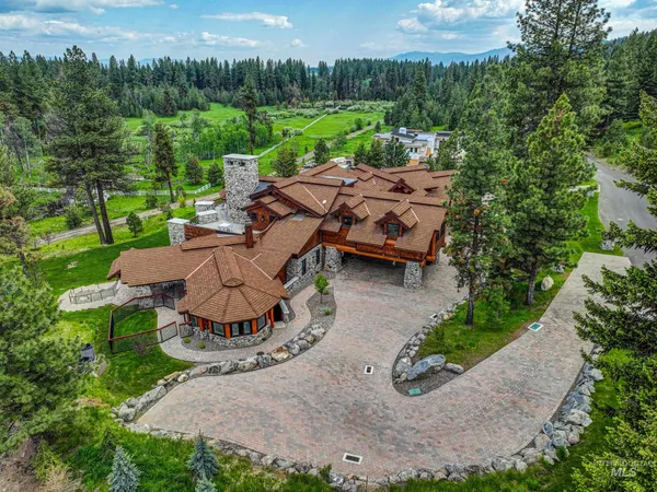 $10,500,000 | 4305 Song Sparrow Court, McCall, ID 83638