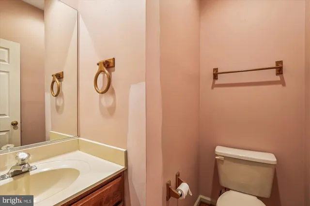 $875,000 | 13918 Rock Brook Court, Clifton, VA 20124