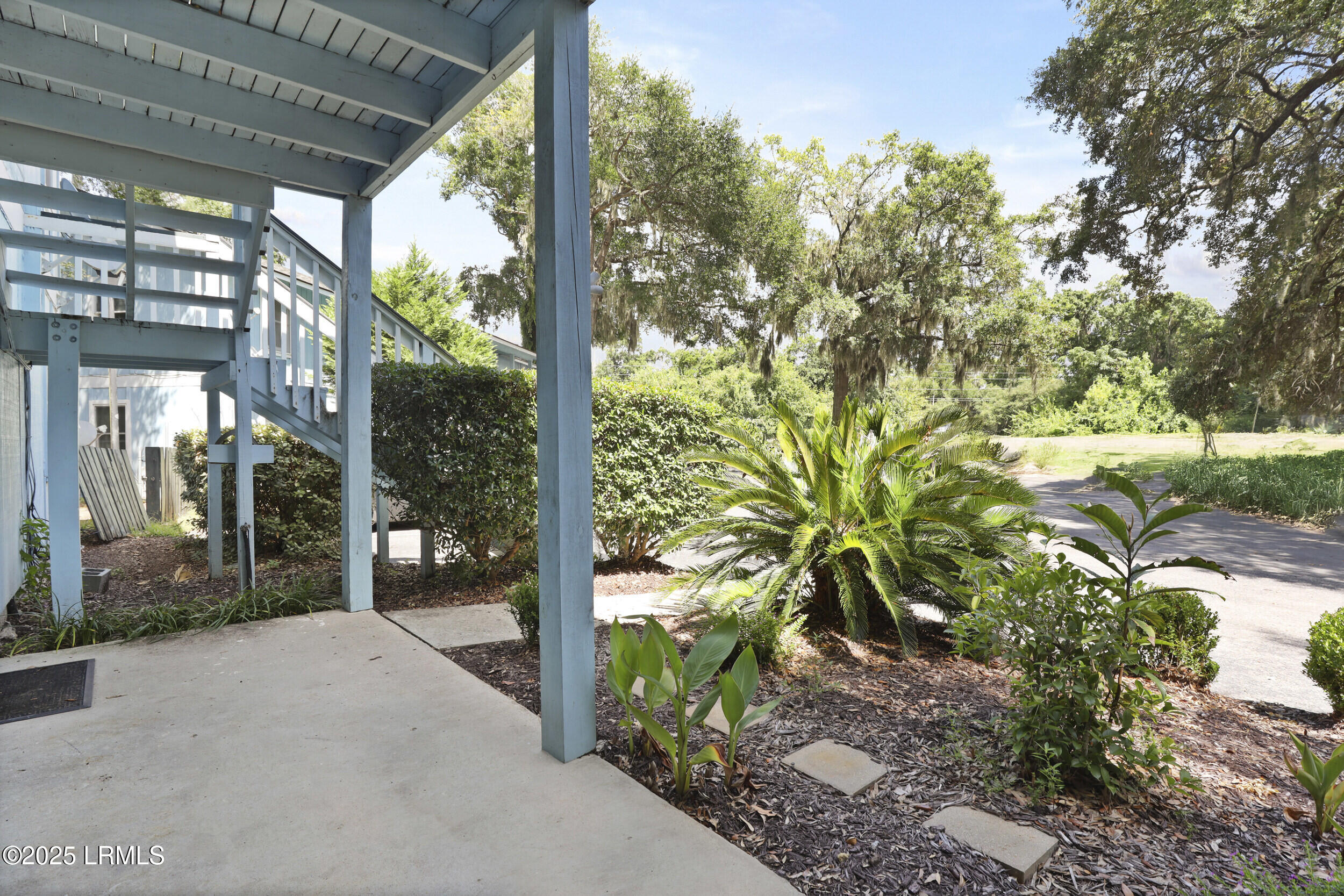 25 Sams Point Road, Unit D1 Beaufort, SC 29907 - Photo 11 of 47 11_1x2a1876