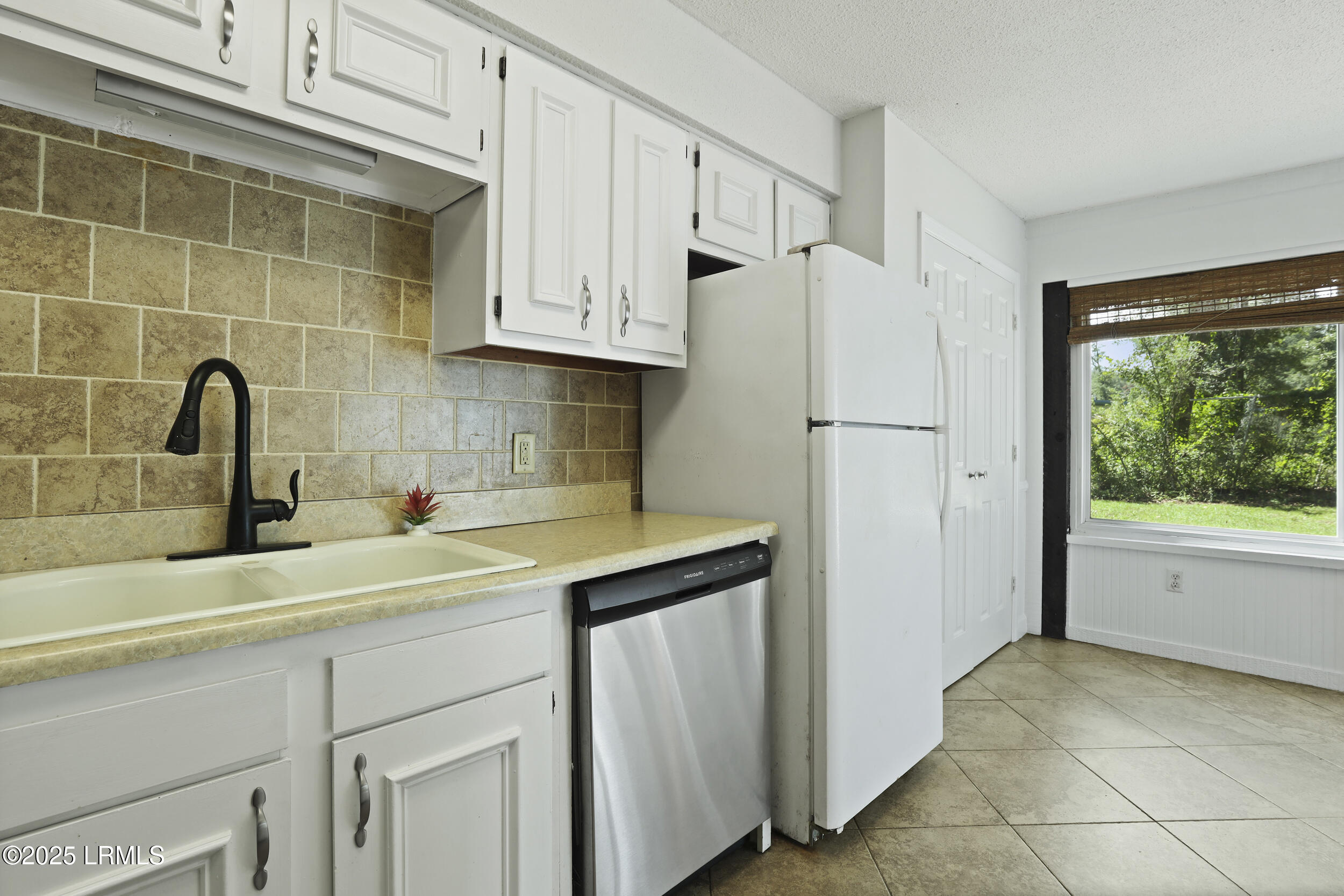 25 Sams Point Road, Unit D1 Beaufort, SC 29907 - Photo 25 of 47 25_1x2a1945