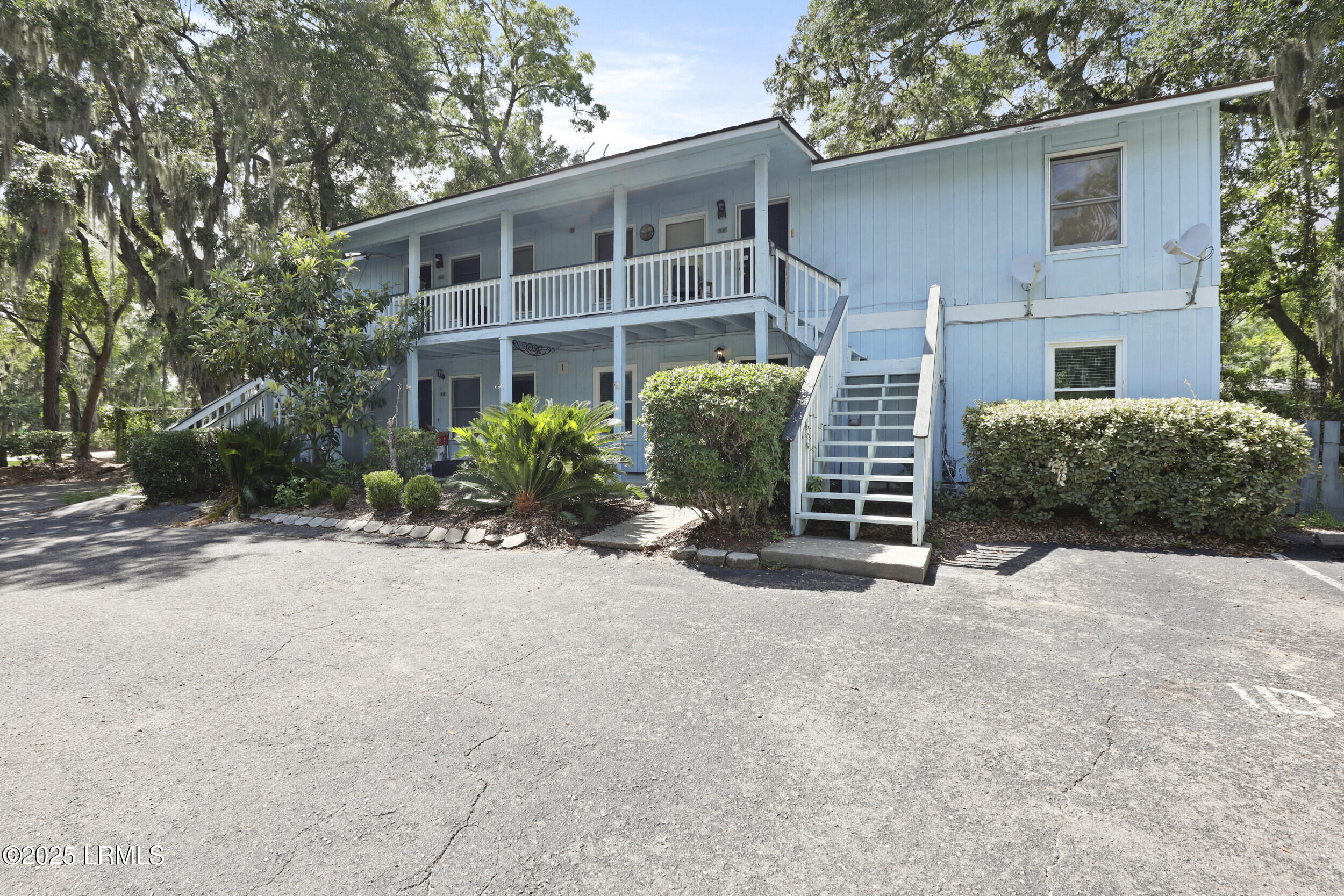 25 Sams Point Road, Unit D1 Beaufort, SC 29907 - Photo 5 of 47 5_1x2a1870